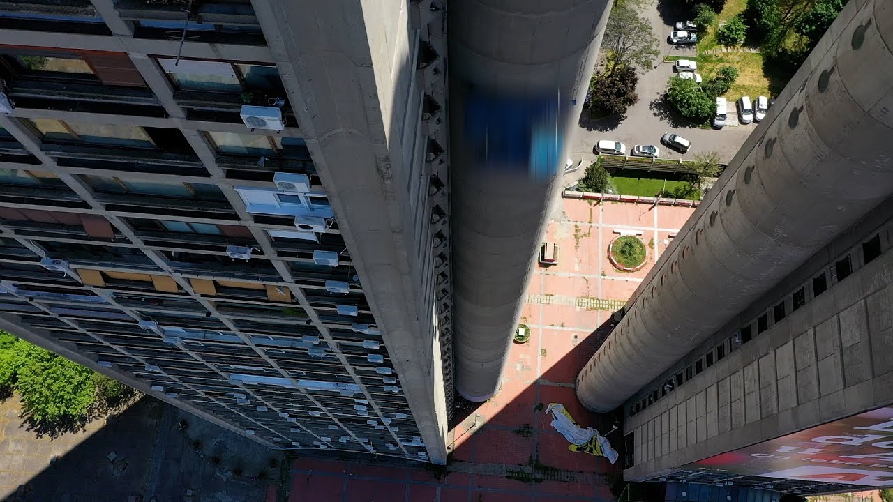 Dok se zidaju nove kule, stari ponos Beograda se raspada