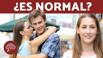 ¿Es normal que tu pareja mire a otras mujeres?