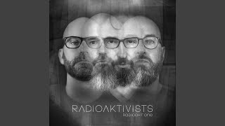 Video thumbnail of "Radioaktivists - Raiders"