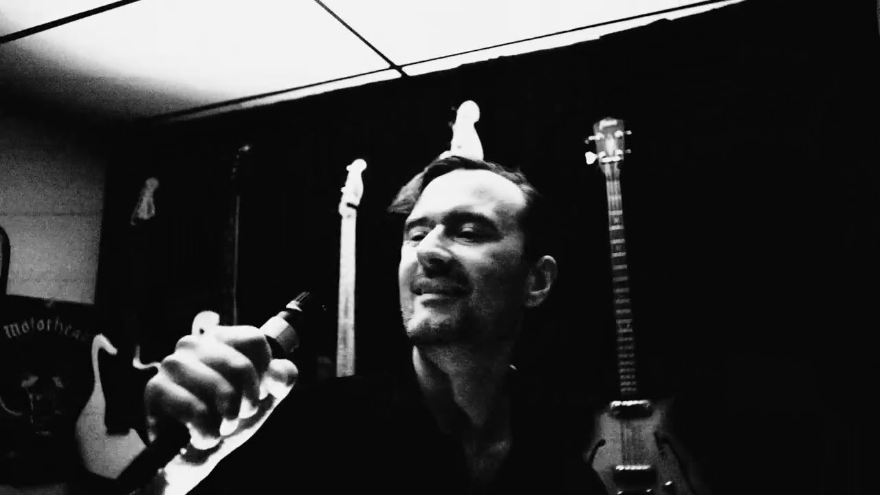 Guarda CELESTIAL GUARD - PIED PIPER (official video) su YouTube Guarda CELESTIAL GUARD - PIED PIPER (official video) su YouTube