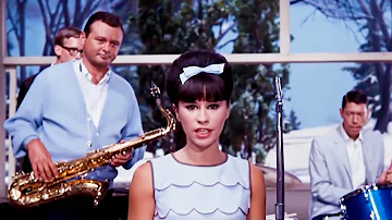 Astrud Gilberto & Stan Getz - The Girl From Ipanema [4K]