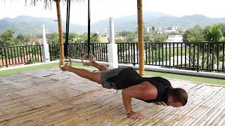 Exercise Library / Gymnastic Rings - Decline Push-up