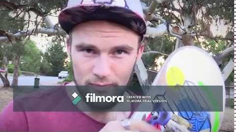 Fidget spinner tricks with a Professional Fidgeter