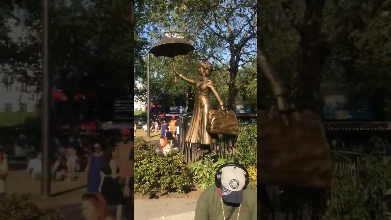 Mary poppins statue.