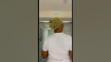 Curl Flip Jersey Stretch Wrap in Matcha. Head Wrap Tutorial. #headwrapstyles #headwraptutorial