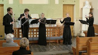 Georg Philipp Telemann - Suite in a-moll - FluteMasters (flute quintet)