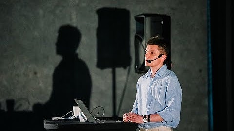 CONFidence 2019: "AI i cyber, czyli dlaczego Twój odkurzacz (jeszcze)..." - Kamil Frankowicz