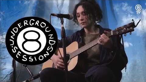 8 Ball Underground Sessions | Clara Joy