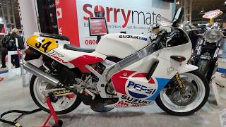 1990 Suzuki RGV250 Full Video View