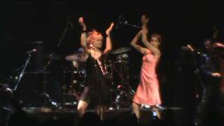 Nouvelle Vague-Blister in the sun chords