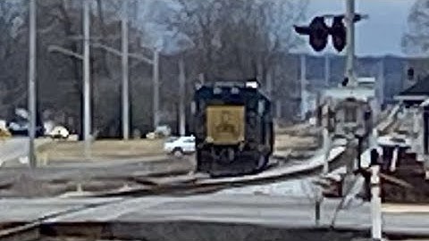 CSX ES40DC WITH A NICE K5HL LEADS GRAIN TRAIN ON 1-6-24