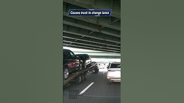 Late merge nearly causes accident for three cars I-280 Newark