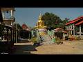 buddhistische kleine Tempelanlage in einer ländlichen Gegend von Thailand
