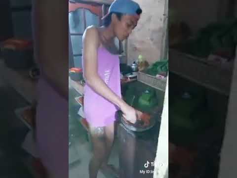 Bimbim52 - Tante Lagi Masak