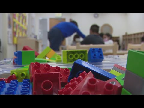 Illinois school districts battle for dollars to meet demands of migrant students