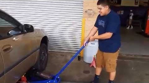 how to use a floor jack with stands