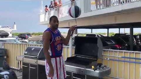 Pool Alley-Oop | Harlem Globetrotters