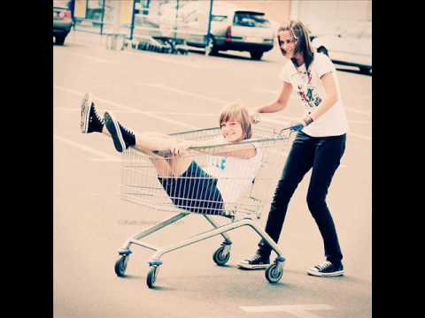 Shopping Therapy - Aναστασία Μουτσάτσου