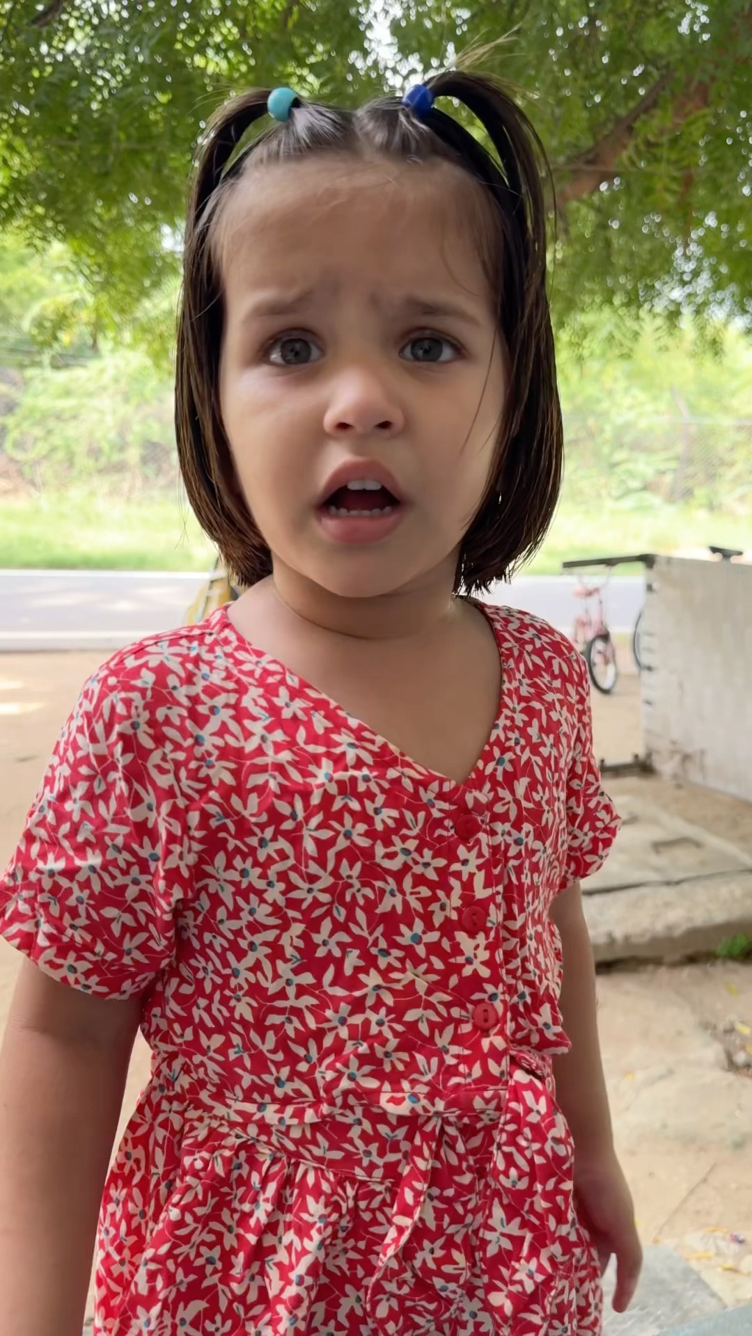 Akshita Vedika ne mumma ko bacha liya