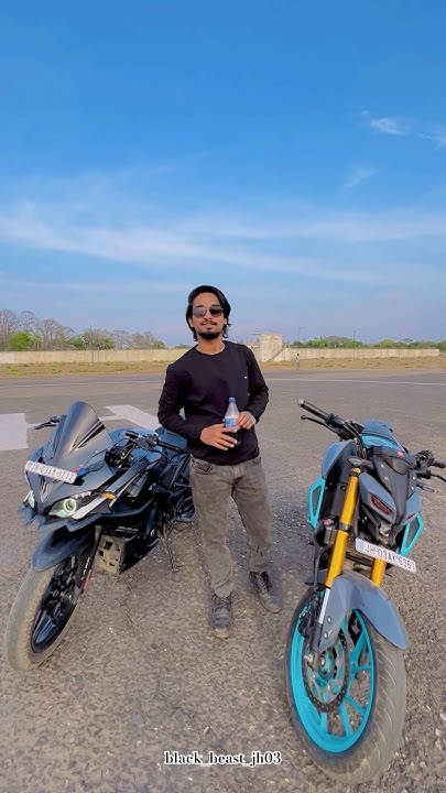 which-bike-is-better-for-a-student-rs200-vs-mt15-mileage-the-beast