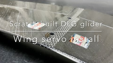 Scratch built DLG glider -Wing servo install-