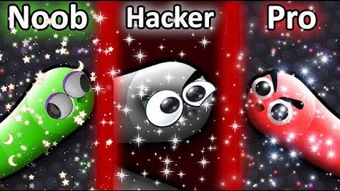 Slither.io: NOOB vs PRO vs HACKER in Slither.io