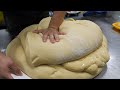 Taiwanese traditional pastry       handmade sun cake making skills