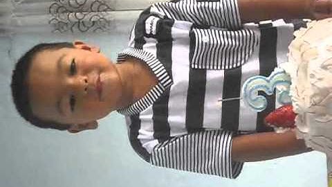 TRES AÑOS DE PIPI   0001