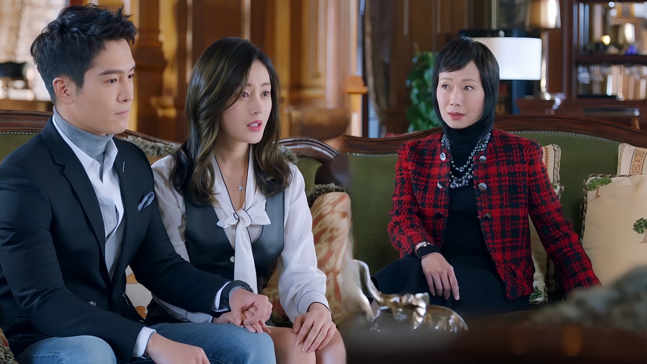 Tổng tài thuê cô gái làm bạn gái giả, về nhà gặp phụ huynh, ko ngờ mẹ chồng tặng đồ gia truyền!