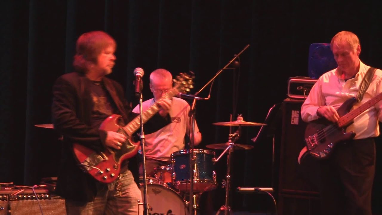 MARVIN KING & BLUES REVIVAL - WHILE MY GUITAR GENTLY WEEPS