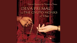 Video thumbnail of "Deva Premal - Perfection: Teyata Gate Gate Paragate Parasamgate Bodhi Soha"