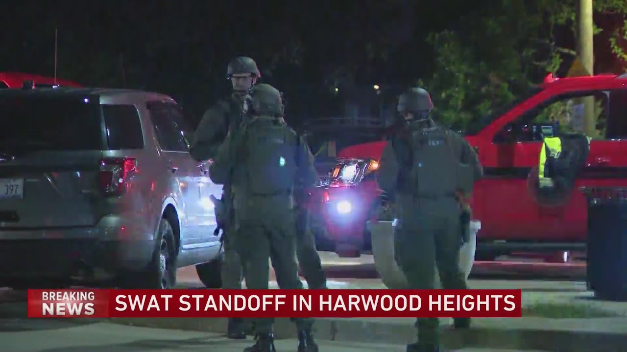 Barricade incident prompts heavy police, SWAT in Harwood Heights