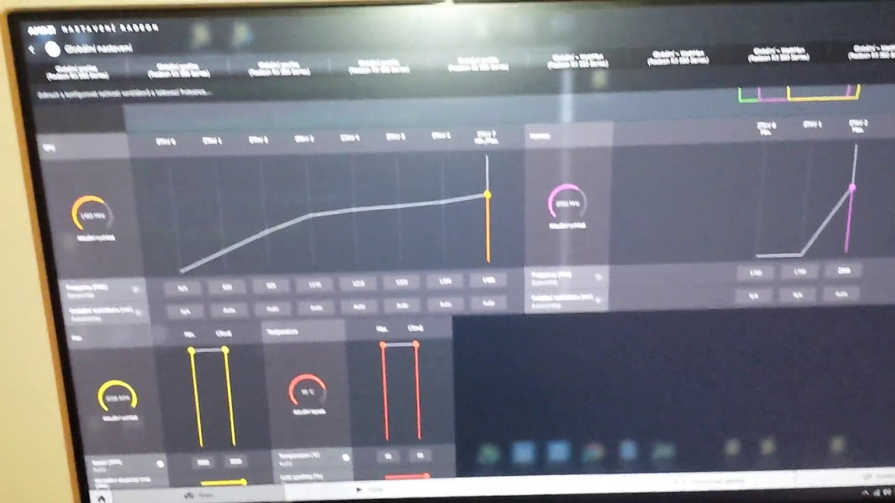 Rig-01 4xRX 580 8G + 1xRX580 4G... (4600 hash) 1000 Watt Radeon OverClock Panel