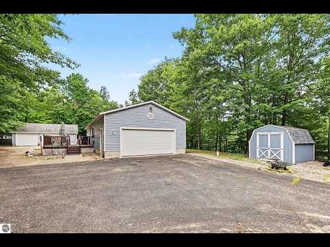 304 Christina Lane, Traverse City, MI home video tour