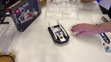 Lego Technic 8824 hovercraft