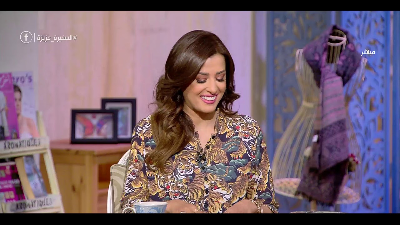 السفيرة عزيزة - وصفات من العود الهندي لترطيب وفرد الشعر