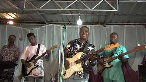 BERNARD O. Performing Live @ Vegas Sport Bar, Beni...