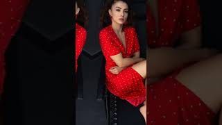 مين الأجمل من بين الــممثلات التركيه باللون الآحمر ||تحدي الجمال 💗🎀♥!:)