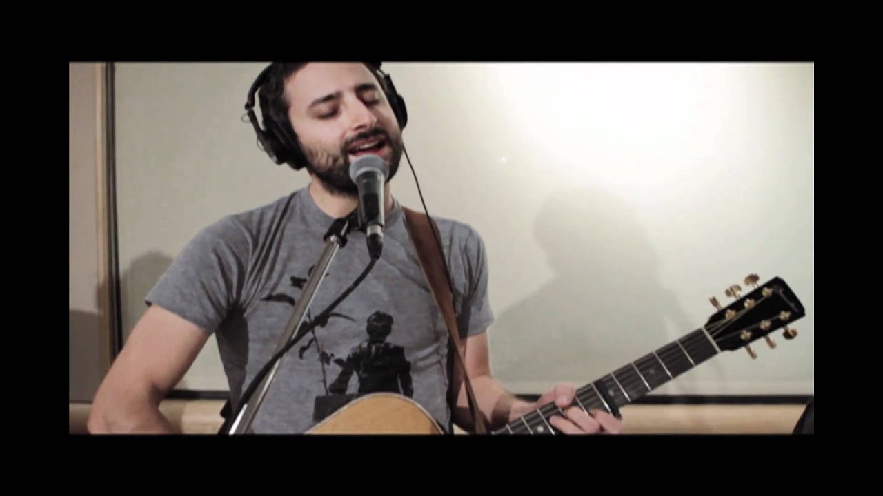 Sportnographe - Karkwa chante Canadien - YouTube
