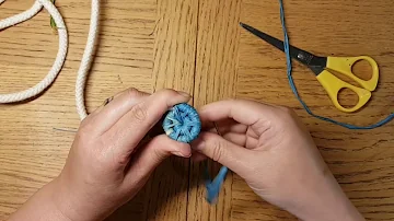 Basket weaving with Sarah Jayne, coiled raffia pot part 1, getting started