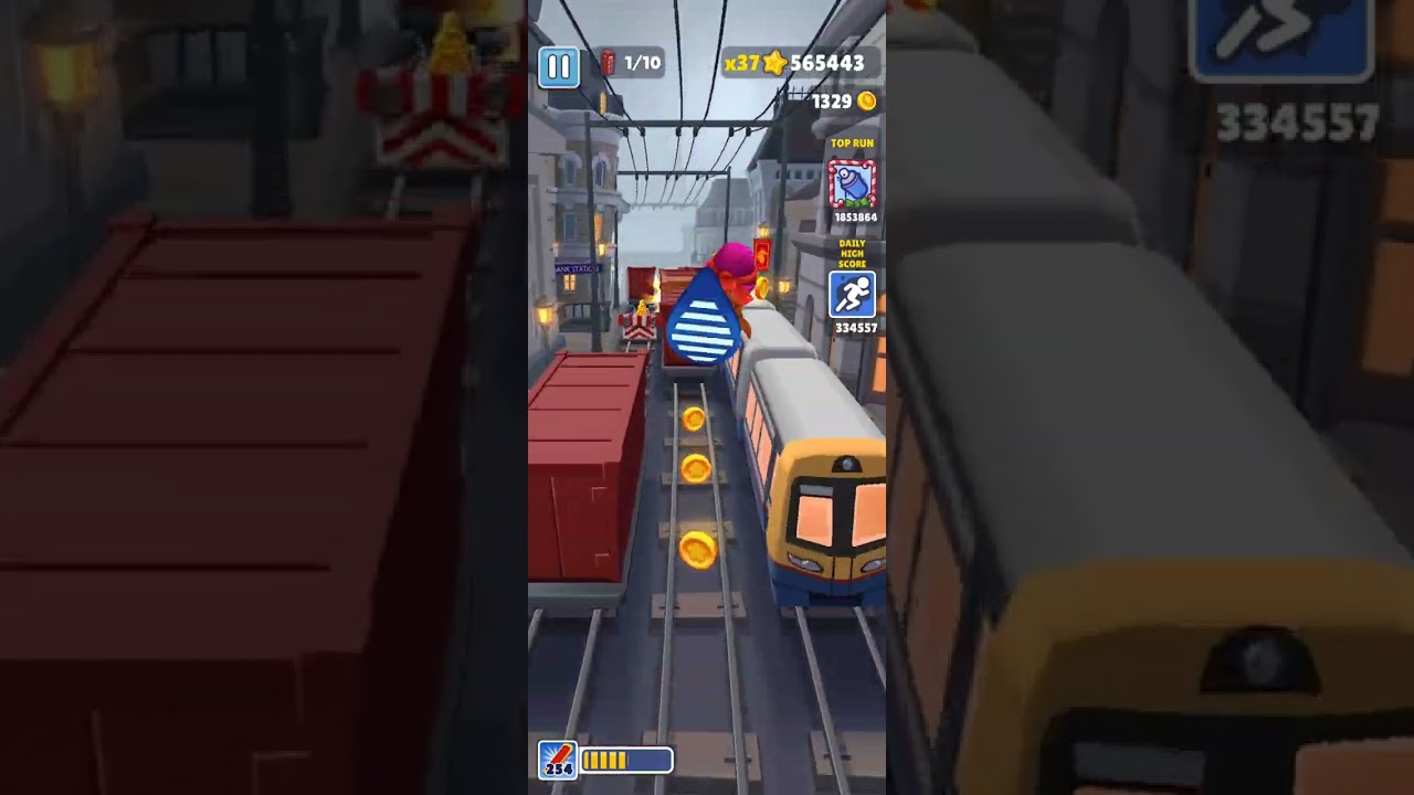 Khi tôi chơi subway surfers 