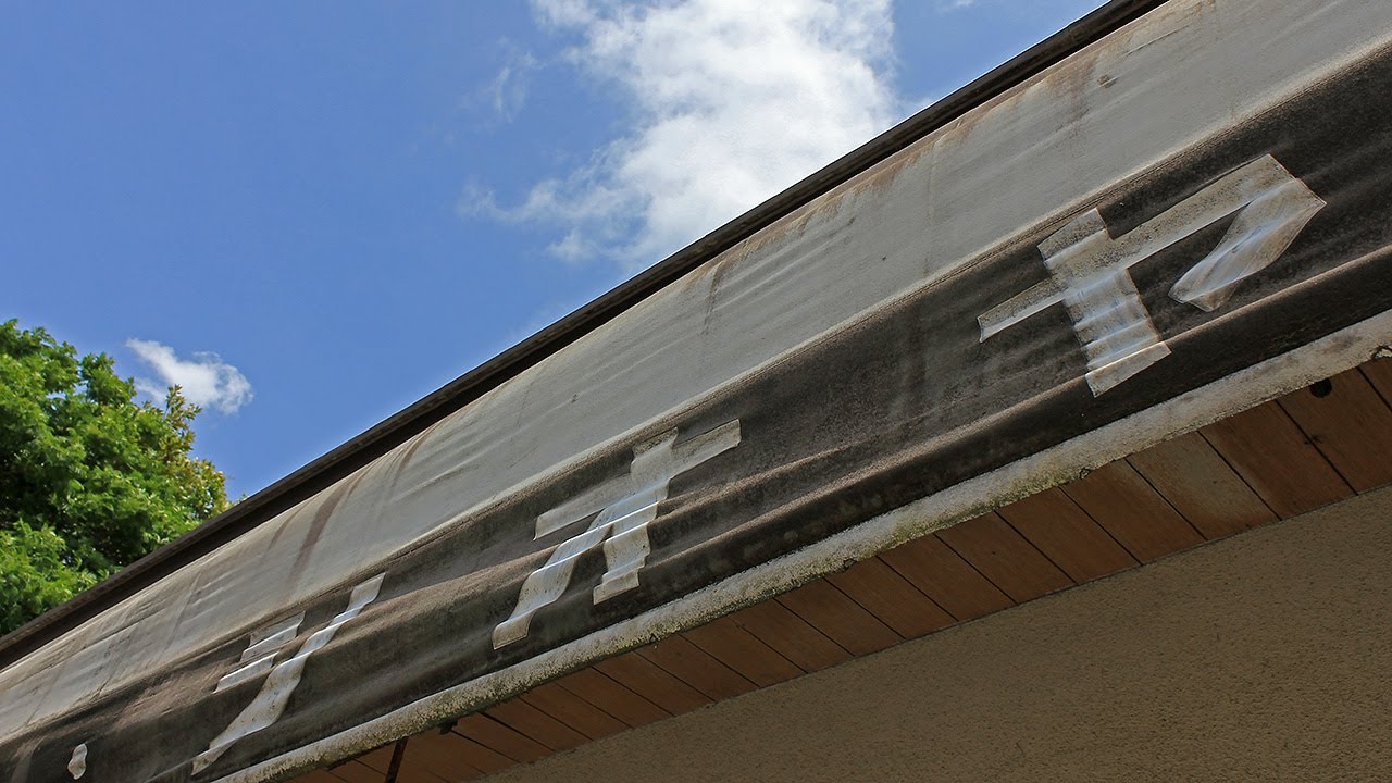 オートパーラーシオヤで自販機うどんを食べる