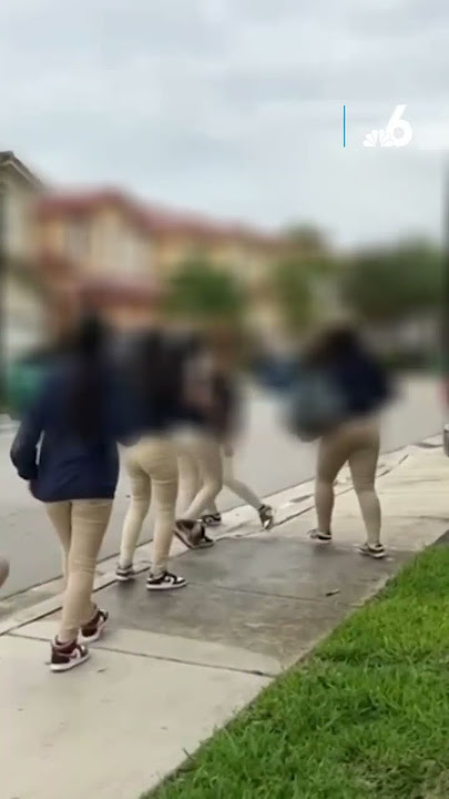 13-year-old girl brutally attacked by other students near middle school in Doral #Florida