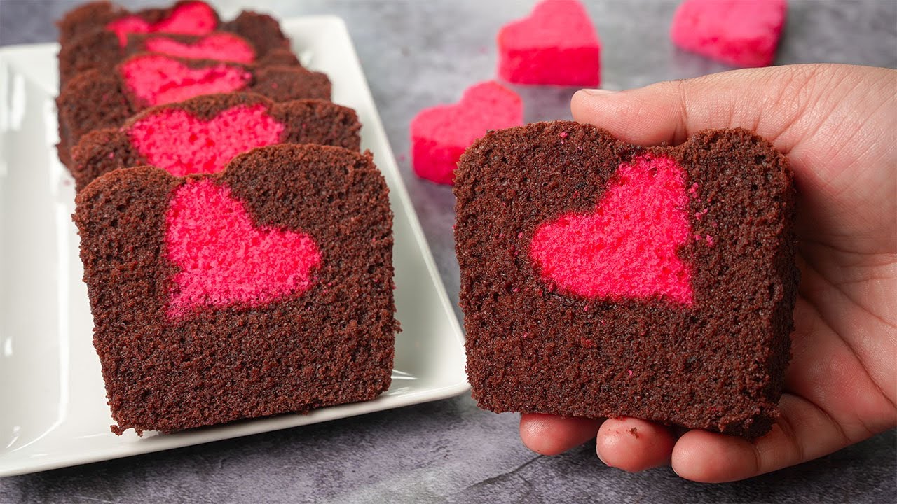 Hidden Heart Valentine's Day Cake - The Itsy-Bitsy Kitchen