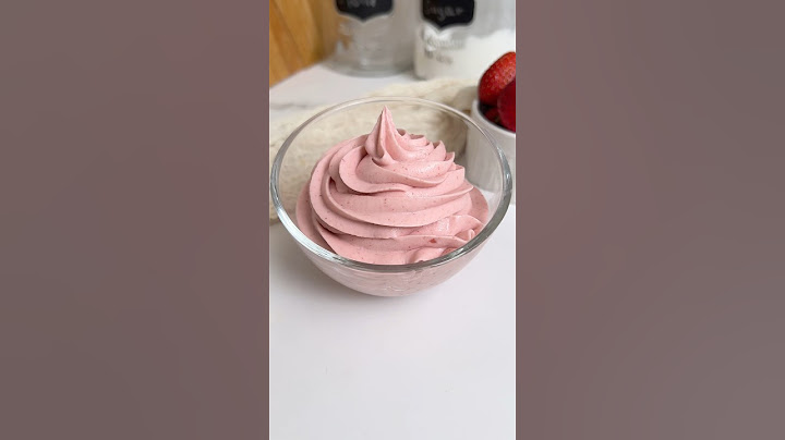4-Ingredient Strawberry Dessert 🍓#easyrecipes #shorts #strawberry