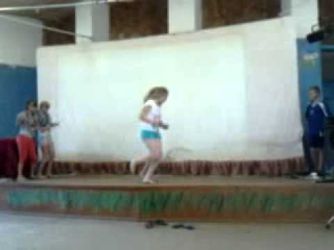 Дети танцуют в лагере. Нулевые танец для лагеря. Лагерь смена танец вожатых. Африка танец вожатых. Песни под танец лагерь.