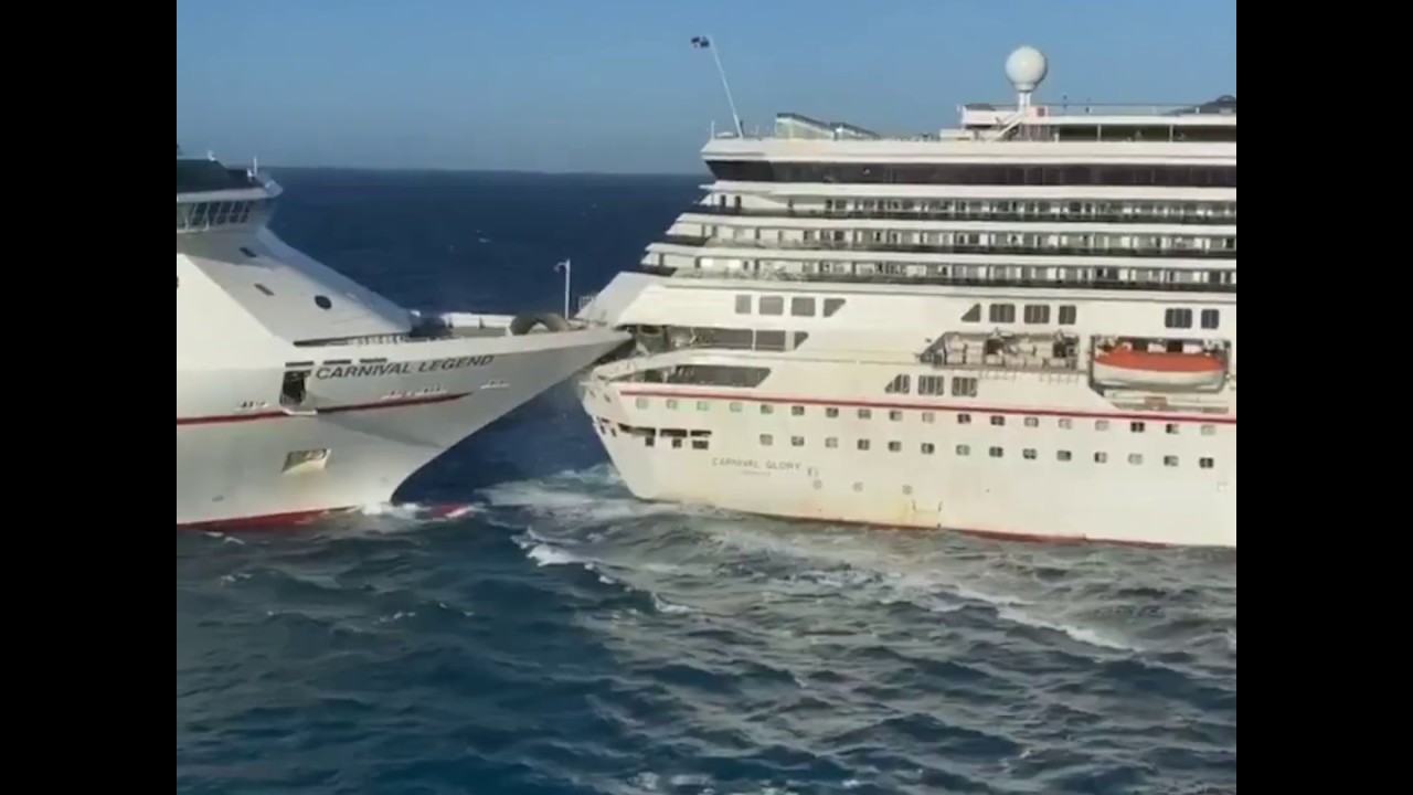 cruise ships collide in spain