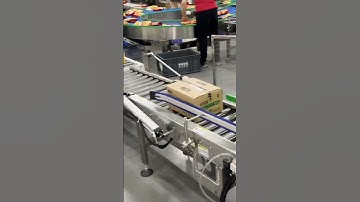 A palletizing robot from Atomrobot at work
