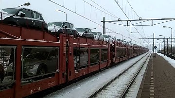 E186 SBB Cargo with Full loaded Auto Train in Snow at Blerick,the Netherlands