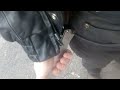 Как закрыть Cold Steel &quot;Pocket Bushman&quot; одной рукой.